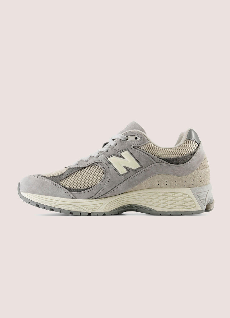 2002R Sneaker - Concrete / Calm Taupe / Slate Grey - Peppermayo